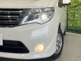【LEDヘッドライト】悪天候や夜間走行時も良好な視界を確保し安心して運転できる高輝度LEDヘッドライトを装備!点灯速度が早く、消費電力も抑えられています。