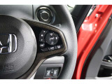 Hondaセンシングの機能のひとつ、アダプティブクルーズコントロール付!アクセルから足を離しても設定したスピードと前車との車間を保ち走行してくれます!車線維持もアシスト☆高速道路で疲労軽減ですね☆