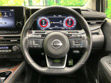 【純正革巻きステアリング】上質な革を使用することで、手にしっかり馴染みとても運転しやすいハンドルです♪