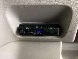 いまや快適なカーライフに欠かせないETCが付いています。
