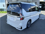 右斜め後方からの画像です。
