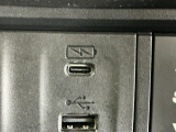 (Type-C〈3A〉)USBチャージャー搭載。スマートフォンなどの充電にとっても便利です