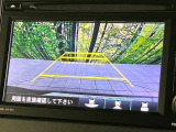 【バックカメラ】駐車時に後方がリアルタイム映像で確認できます。大型商業施設や立体駐車場での駐車時や、夜間のバック時に大活躍!運転スキルに関わらず、今や必須となった装備のひとつです!