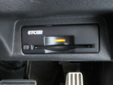 高速道路必須アイテムのETC装備です。最近はスマートインターチェンジも増えてきたので便利ですね。