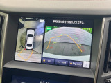 【アラウンドビューモニター】専用のカメラにより、上から見下ろしたような視点で360度クルマの周囲を確認することができます☆死角部分も確認しやすく、狭い場所での切り返しや駐車もスムーズに行えます。