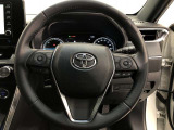 ハンドルは車を運転する上で、ずっと握っている重要なパーツです。手にフィットする物がいいですよね♪
