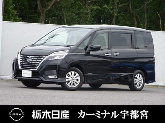 セレナ 2.0 ハイウェイスターV 4WD 