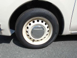タイヤ溝しっかり残っています。