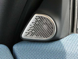 アメリカのオーディオブランドであるharman/kardon製スピーカーシステム搭載!