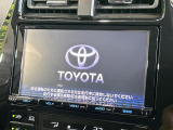 【メーカー純正ナビ】インテリアに溶け込むスタイリッシュな「専用設計」メーカーナビを装備♪視認性や操作性など基本性能にも優れ、より上質なカーライフをお楽しみいただけます。
