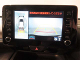 バック時の運転をサポートするバックガイドモニター&パノラミックビューモニター
