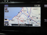 ナビゲーションを装備。多彩な機能で快適ドライブをアシスト。オーディオ機能も充実していますね。