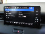 ナビゲーションはホンダコネクトディスプレイを装着しております。AM、FM、Bluetooth、フルセグTVがご使用いただけます。初めて訪れた場所でも道に迷わず安心ですね!