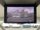 後席用モニターが付いているので、渋滞でも後部座席の方を飽きさせません♪