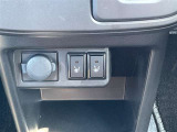 運転席と助手席のシートはヒーター付きです。