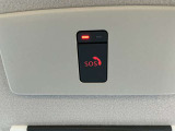 事故や緊急時はSOSコール。万が一の事故発生時にはエアバック展開時と連動し自動通報されます。