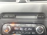 【シートヒーター】寒い日に重宝するシートヒーター!エアコンより早く温まってくれるので寒がりの人も安心ですね♪エアコンの温風は乾燥するから苦手、という方にもをおすすめです。