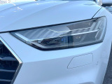 ●LEDハイビームが多数独立で存在し、ハイビーム時に対向車や前方を走る車の部分をロービームに切り替えが可能!!シーケンシャルウインカーも装備!!