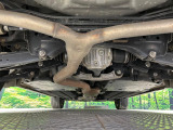 【本州仕入れ】のお車ですので、エンジンルームや下回りのサビも比較的少なく、お車を長く乗りたい方にぴったりの1台となっております♪