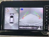 【アラウンドビューモニター】車を上から見下ろしているかのような映像で周囲の状況がひと目で確認、狭い駐車場に駐車するときも安心です♪