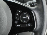 ◆アダプティブクルーズコントロール◆予め設定した車速内でクルマが自動的に加減速。前走車との適切な車間距離を維持しながら追従走行します。【LKAS】車線維持支援システムでステアリング操作を支援。