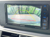 【バックカメラ】駐車時に後方がリアルタイム映像で確認できます。大型商業施設や立体駐車場での駐車時や、夜間のバック時に大活躍!運転スキルに関わらず、今や必須となった装備のひとつです!