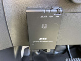 ETC付です。高速道路料金所での小銭の出し入れや雨天時における窓の開閉などの煩わしさが解消出来ます♪料金所の通過もスムーズで快適ですよ☆