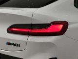 BMW伝統のL字型テールライト