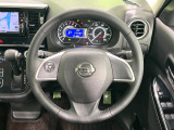 【純正革巻きステアリング】上質な革を使用することで、手にしっかり馴染みとても運転しやすいハンドルです♪