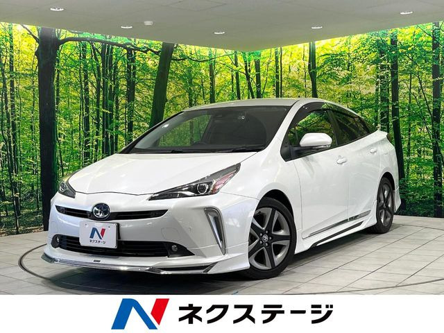 トヨタ プリウス 