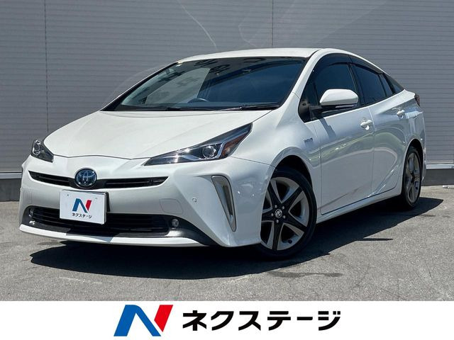 トヨタ プリウス 