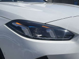 また、BMW正規認定中古車は、エマージェンシーサービスが自動付帯。24時間365日、皆様のカーライフをサポート致します。確かな安心のうえで、「駆けぬける歓び」をご堪能ください。