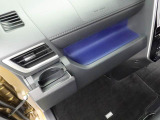 愛知ダイハツではお車をご購入頂いた後が本当のお付き合いのスタートだと思っています。 ですので定期点検や車検もお得なパックをご用意してお客様に頼りにされるダイハツディーラーを目指しています☆