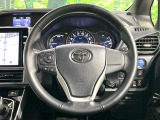 【純正革巻きステアリング】上質な革を使用することで、手にしっかり馴染みとても運転しやすいハンドルです♪