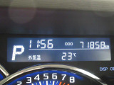 たとえばダイハツのお店にある、たくさんのスマアシ搭載車は、正常に作動する事をしっかり確認します。