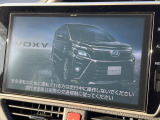 【純正ナビ】人気の純正ナビを装備しております。ナビの使いやすさはもちろん、オーディオ機能も充実!キャンプや旅行はもちろん、通勤や買い物など普段のドライブも楽しくなるはず♪