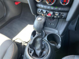 ◆LIBERALAは、輸入車選びの新たなスタイルを提案するインポート・セレクト・ブランドです。オーナー様となる方がクルマから直接感じる感性を第一にした、最良の一台との出会いをコーディネートいたします。