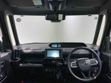 納車前にはプロのメカニックが点検、整備を行いますので安心してお乗り頂けます!!