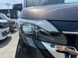 【ライトランプ】暗い夜道やトンネル内など明るい光で照らして運転をサポート。危険な暗所もこれで安心!