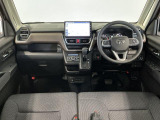 【インパネ】運転のしやすさを最優先に設計された見晴らしの良いフロントビュー。車両間隔が掴みやすく狭い道でも安心♪「安全」と「品質」を最優先に、安心してお乗りいただけるクルマを提供いたします。