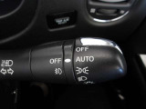 オートライト機能装備です!車外の明るさに応じて、自動的にライトの点灯・消灯をしてくれます♪