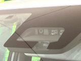 【スズキ セーフティサポート】走行中に前方の車両等を認識し、衝突しそうな時は警報とブレーキで衝突回避と被害軽減をアシスト。より安全にドライブをお楽しみいただけます。