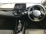運転のしやすさと心地よさを生むシンプルで上質なデザインがくつろぎの時間にしてくれます。