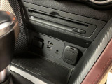 車両状態証明書修復歴の有無も一目瞭然。機能や内装・外装、走行距離、修復歴の有無をチェックし、クルマの状態を10段階にした車両状態証明書。数字や記号を使ってわかりやすく表示しています。