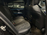 メルセデス・ベンツの定める厳しい基準をクリアしたお車のみをご案内させて頂きます。納車前整備はメーカー規定に基づき当店3Fの指定工場で入念に行なわれます。熟練のメカニックがお客様のお車を整備致します。