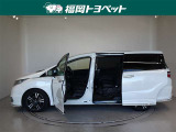 両側パワースライドドア付きだから、狭い駐車スペースなどでの 乗り降りラクラク!小さなお子さまのいるご家庭には嬉しい装備。