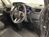 見通しのよいすっきりとした視界で、誰でも運転しやすいです。運転のしやすさは疲れにくさにも繋がりますよ♪