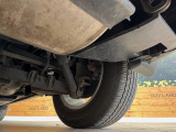 お車を安心してお乗りいただく為には、足回りの定期点検が欠かせません。サービスサポート(有償保証)では無料点検もご提供しており、安心のカーライフをお過ごしいただけるサポート体制が整っています。