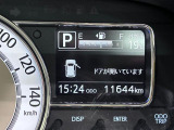 たとえばダイハツのお店にある、たくさんのスマアシ搭載車は、正常に作動する事をしっかり確認します。