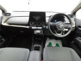 ぜひ展示車の運転席に座ってみてください。